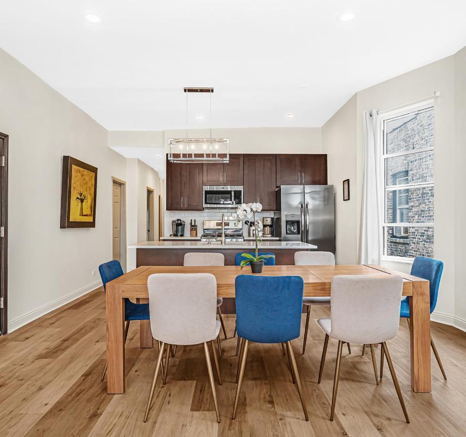 Spacious 5-Br Apt Next To Transit Free Parking Chicago Exterior photo